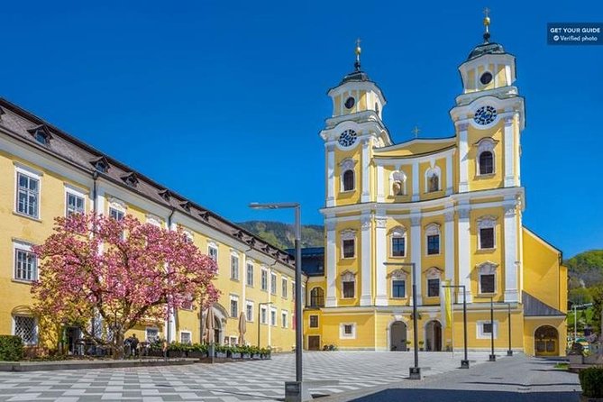 Full-Day Luxury Bus Tour From Munich - Included Amenities