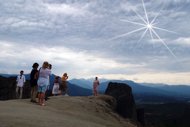 Full-Day Tour Meteora Monasteries and Thermopylae Hot Springs - Transportation and Logistics