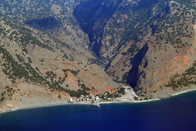 Full Day Tour Samaria Gorge From Rethymno - Traveler Reviews