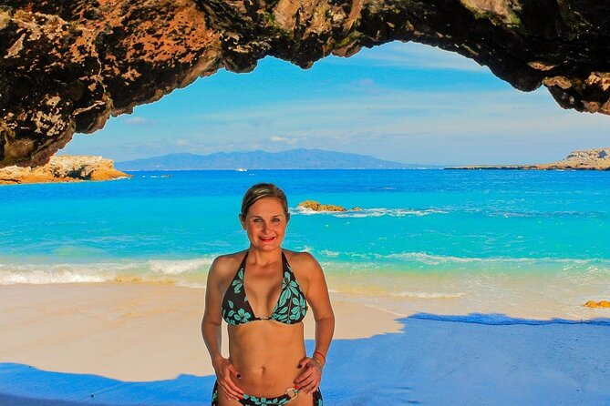 Full Day Tour to Islas Marietas, Nopalera Beach in Catamaran - Cancellation Policy