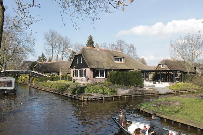 Giethoorn and Zaanse Schans Tour With Small Electric Boat Trip - Feedback From Customers