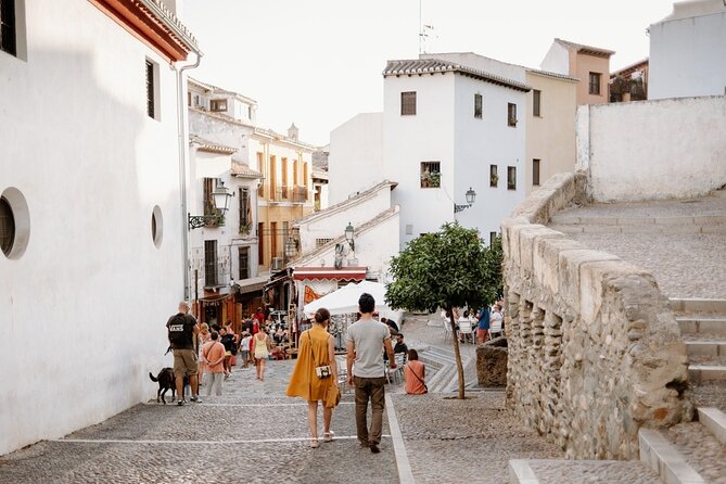 Granada Walking Tour - A Journey Through Time and Art - Common Questions
