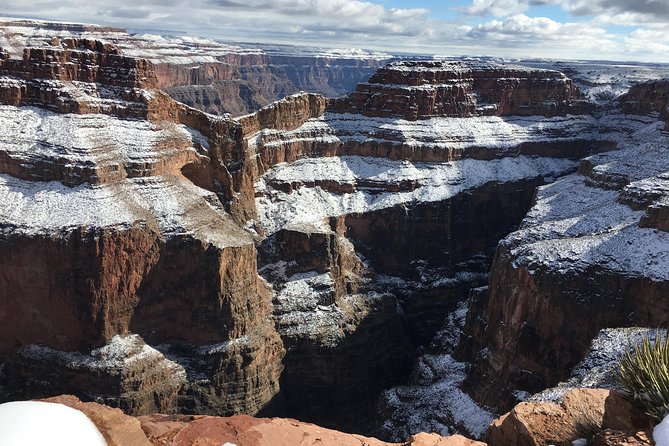 Grand Canyon Helicopter and Eagle Point Rim Landing Tour - Spectacular Views and Knowledgeable Pilots