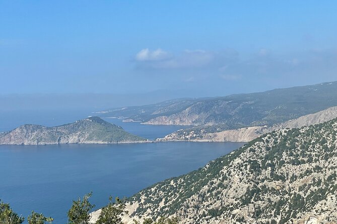 Guided Shore Excursion Tour in Myrtos Beach and Assos - Comfortable Transportation
