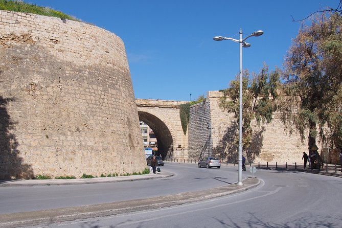 Half Day Private Tour to Knossos Palace (Skip the Line) & Panoramic City Tour - Heraklion Cathedral