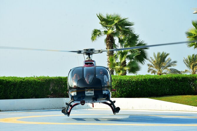 Helicopter Private Tour in Abu Dhabi - Background