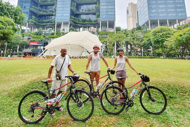 Historical Singapore Bike Tour on Full-Sized Bicycles - Common Questions