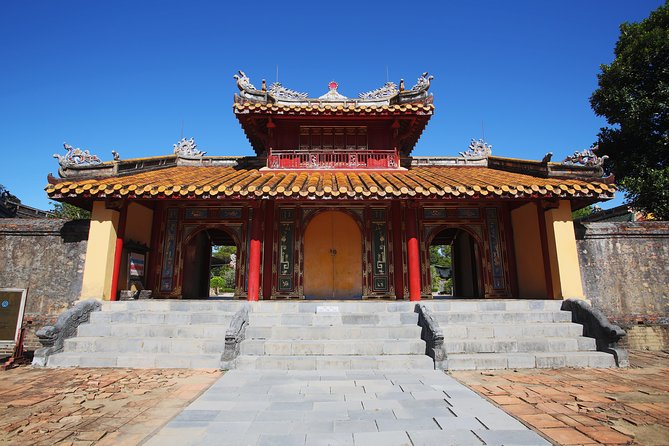 Hue City Tour 3 Tomb & Citadel Sightseeing Perfume River By Dragon Boat - Scenic Perfume River Boat Ride