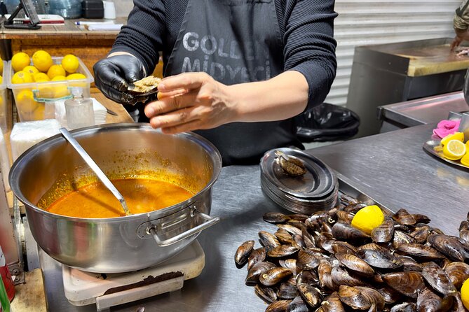 Istanbul Foodie Tour by Night: Traditional Meyhane & Street Foods - Authentic Experience