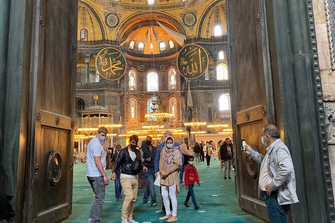 Istanbul Private Walking Highlights Tour - Learn About Istanbuls Past and Modern Times