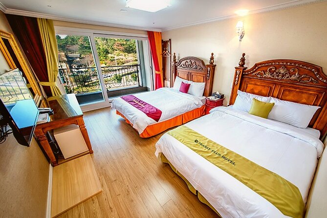 Jeju Island Package 3D2N/4D3N Hotel and Taxi/Van Tour - Common Questions