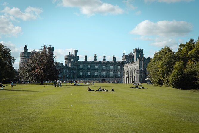 Kilkenny Medieval · One-Day Tour With Guide in Spanish - Booking Information