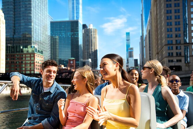 Lake Michigan and Chicago River Architecture Cruise by Speedboat - Speedboat Ride on Lake Michigan