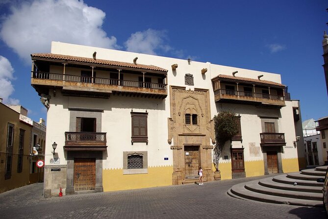 Las Palmas Old Town Private Walking Tour - Expert Local Guide for an Authentic Experience