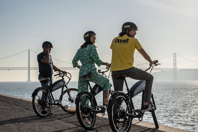 Lisbon: 3h Belém by the Riverside Eletrical Bike Tour - Positive Reviews and Guides Expertise