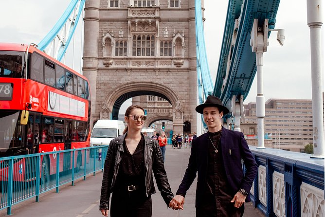 London Tower Bridge Private Professional Photo Shoot 60min - Common Questions About the Photo Shoot