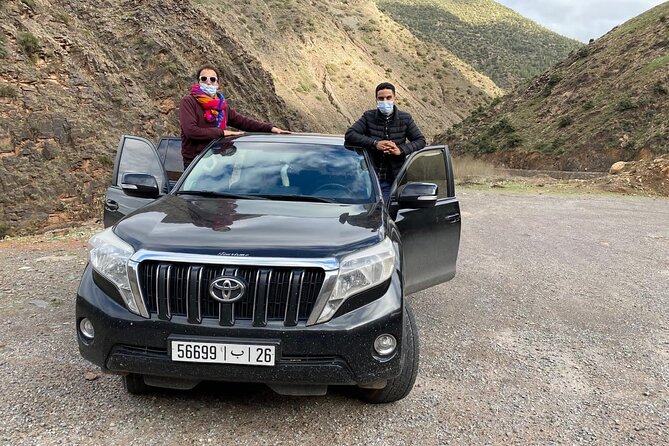Luxury Day Trip: Three Valleys & Sunset Camel Ride in the Desert - Start and End Time