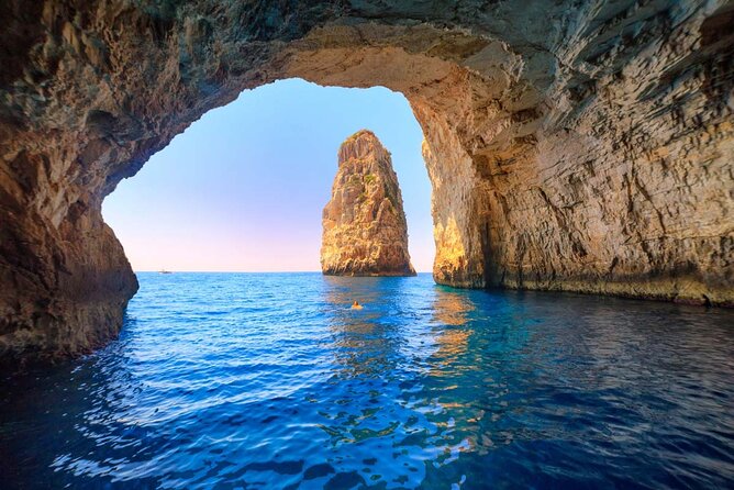 Luxury Private Cruise to Paxos, Antipaxos & Blue Caves With Lunch - Marveling at the Blue Caves