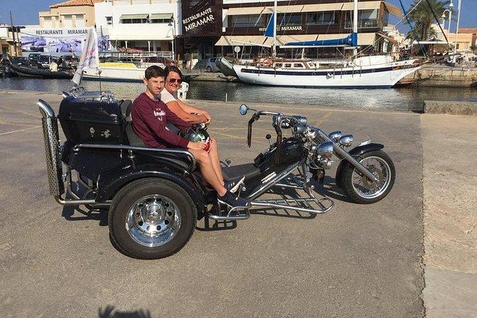 Luxury Rewaco Trike 'The Photo Blaster Tour' - (2 Hours, Min of 2 Passengers) - Common Questions