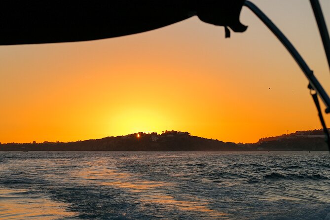 Luxury Sunset Cruise 3h - Common Questions
