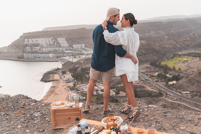 Luxury Sunset Picnic With Photo Shoot - Personalized Experience