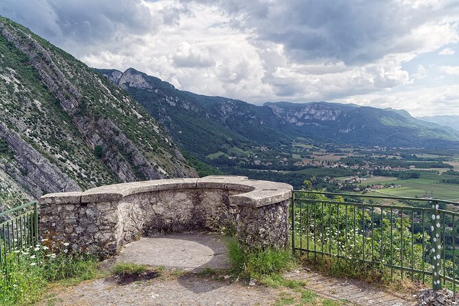 Magical Moment in the Vercors Theater and Tasting - Captivating Performances and Flavors