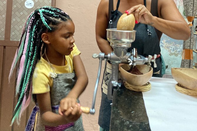 Make Your Own Chocolate With Oaxacan Tradition Private Class - Step-By-Step Guide to Making Your Own Chocolate