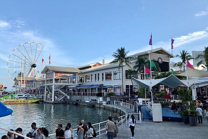 Miami City and Boat Tour Little Havana Included Plus FREE Bike Rental in SoBe - Full-Day Bike Rental in South Beach