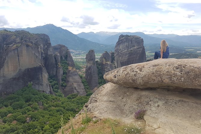 Midday Meteora Monastery Tour From Kalabakas Train Station - Reviews