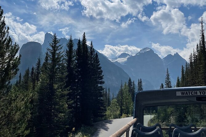 Moraine & Lake Louise Hop On / Off Open-Top Double Decker Shuttle Explorer - Meeting and Pickup