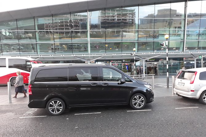 Mount Falcon Estate To Dublin Airport or Dublin City Private Chauffeur Transfer - Meeting Point Information for the Transfer
