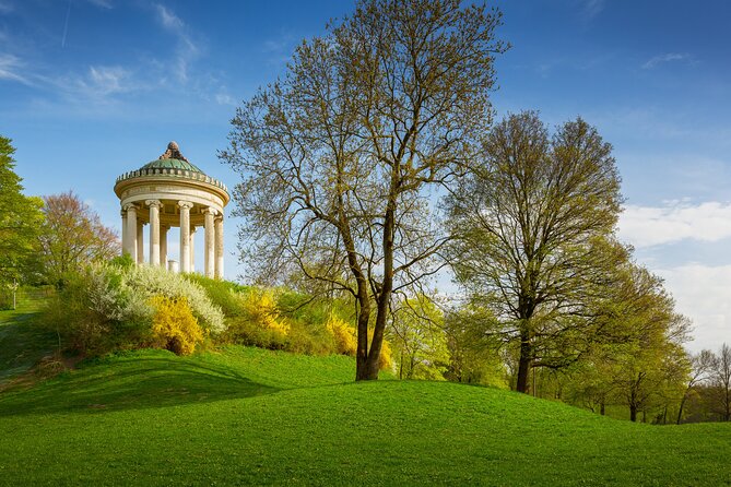 Munich's Old Town, Top Attractions and Nature Bike Tour - Meeting Point and Duration
