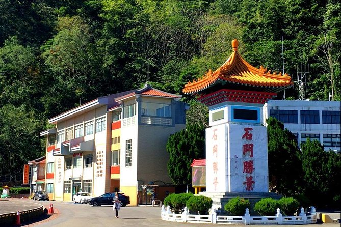 N110 Shihmen Reservoir Daxi Huahai Farm Daxi Old Tea Factory Daxi Old Street Day Tour (10h) - Daxi Old Street