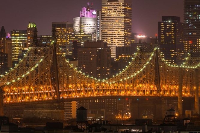 New York City Private Night Tour With Driver-Guide - Comfortable Transportation for up to Six Passengers