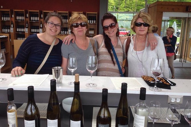 Niagara-On-The-Lake Small Group Wine Tour With Picnic Lunch - Traveler Reviews