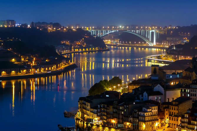 Night Tour in Porto With Dinner & Fado Show - Tour Highlights