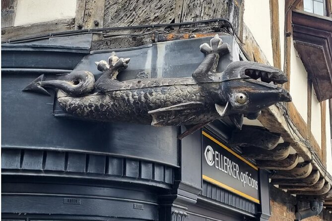 On the Origins of Charles Darwin: A Self-Guided Audio Tour of Shrewsbury - Uncovering the Evolutionary Legacy of Shrewsbury