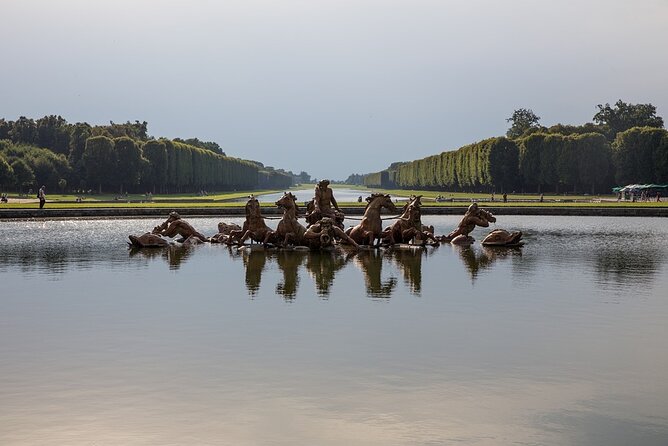 Palace of Versailles Kings Apartment Guided Options Gardens,Trianon Access Tour - Weather and Cancellation Policy