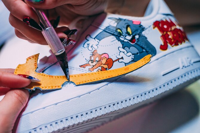 Paris Customized Sneaker Workshop With Fashion Professionals - Cancellation Policy