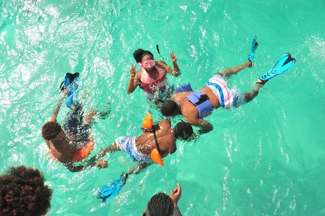 Party Boat - Private Groups, Snorkeling - Open Bar. - Common Questions
