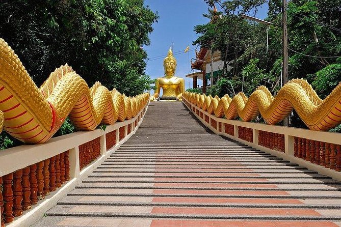 Pattaya Night Guided Tour With Dinner - Group Size and Pricing