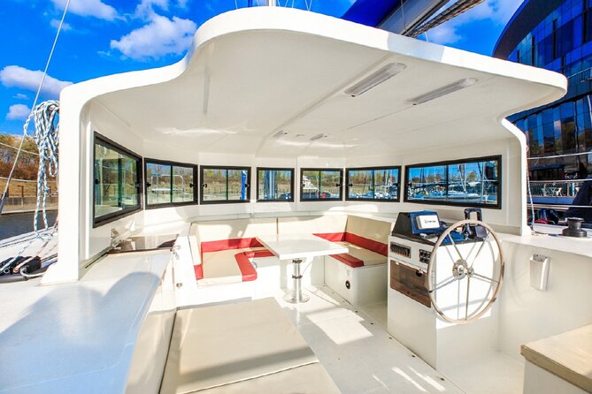 Private Catamaran Yacht Tour in Han River - End Point and Cancellation Policy