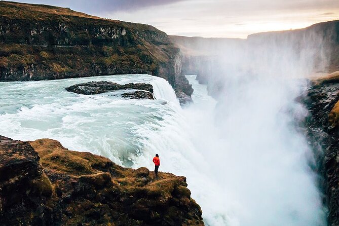 Private Circuit to Iceland for 10 Days. - Minimum Number of Travelers