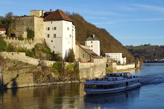 Private Direct Transfer From Munich Airport to Passau - Booking Tips