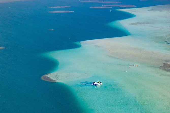 Private Helicopter Oʻahu: Photography Flight ALL WINDOW SEATS - Cancellation Policy