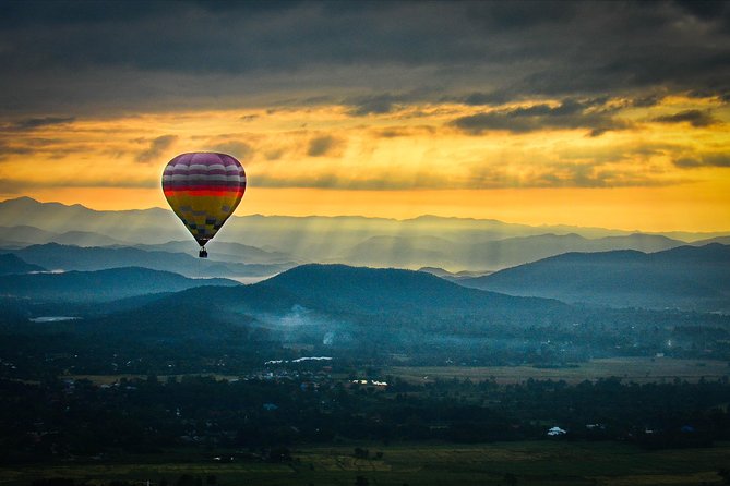 Private Hot Air Balloon Flight With a Luxury 4 Hour Couple'S Spa Package - Not Wheelchair Accessible