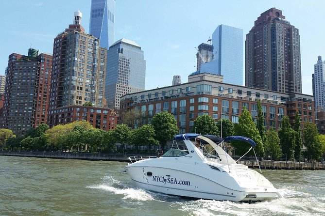 Private Luxury Daytime Boat Tour in New York City - 2 Hour - Additional Features and Services