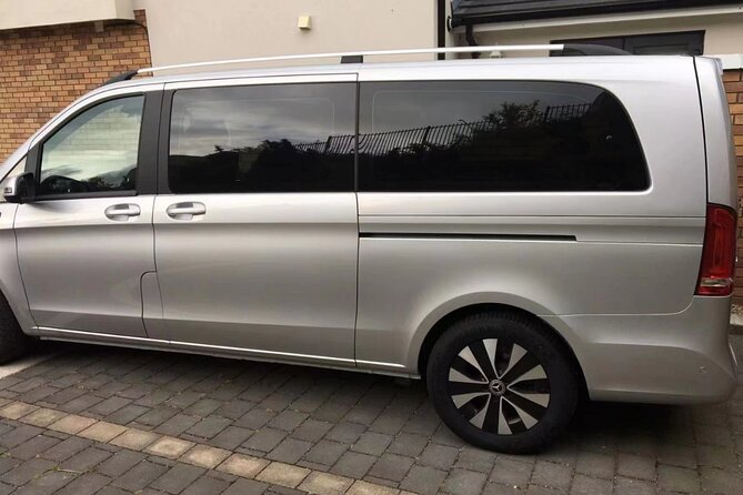 Private Max 5 Luxury Electric Limousine Transfer, Dublin Airport to Dublin City - The Sum Up