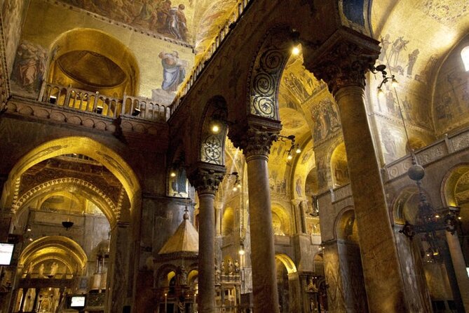 Private Night Tour of Doges Palace and St Marks Basilica - Meeting and Pickup
