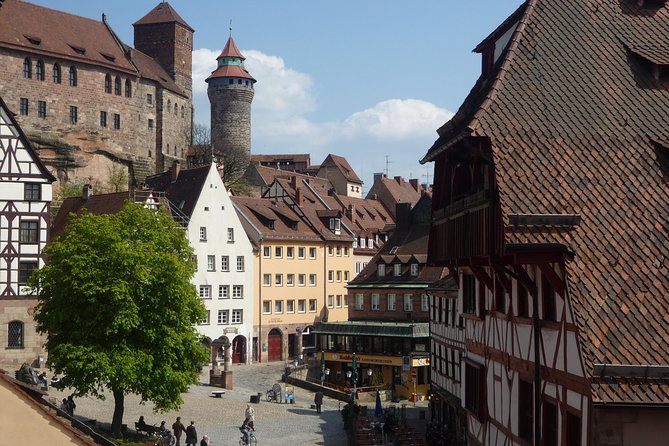 Private Nuremberg Harbor Transfer to Nuremberg City Center - Common Questions